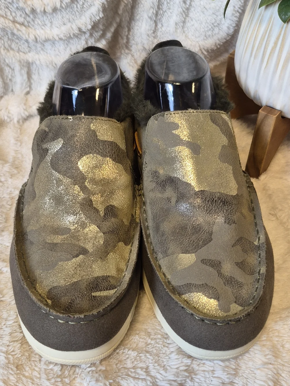 NEW Sperry Moc-Sider Slip-On Shoes Olive Green Camo Leather Faux Fur Lined Sz 8